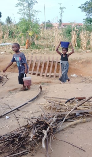 Abigael's nieces fetch water