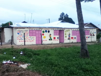 With the help of DHL staff and Rotary, the tin shack was replaced by a stone-built school